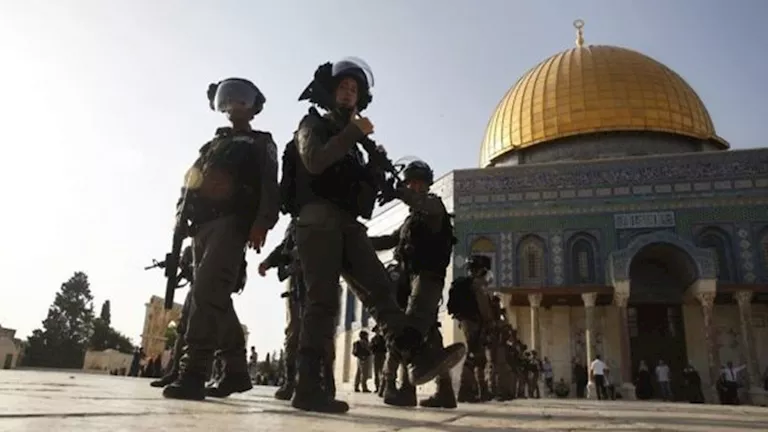 تصعيد في الأقصى.. الرئاسة الفلسطينية تحذر: استفزاز خطير بمشاعر المسلمين في العالم